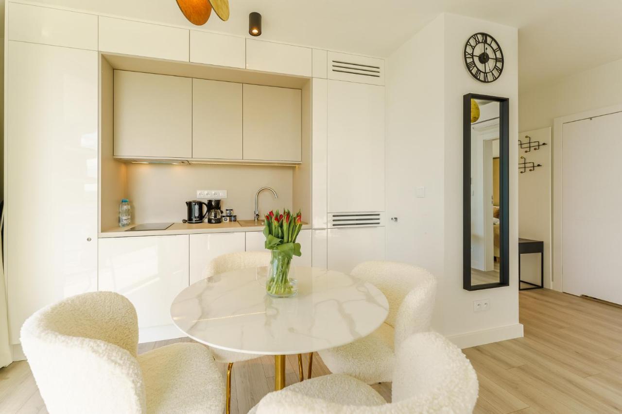 Apartament Waves - Baltic View By Noclegi Renters Miedzyzdroje Ngoại thất bức ảnh