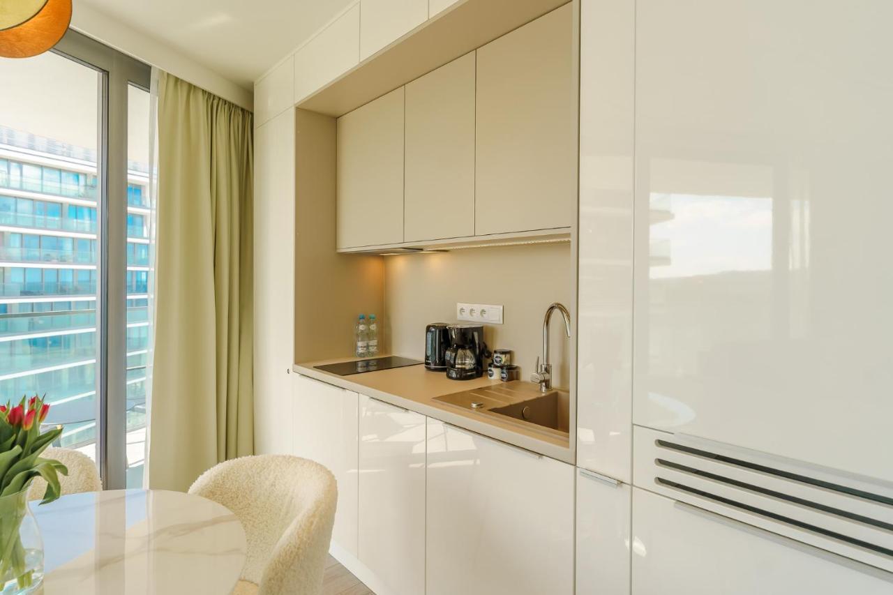Apartament Waves - Baltic View By Noclegi Renters Miedzyzdroje Ngoại thất bức ảnh